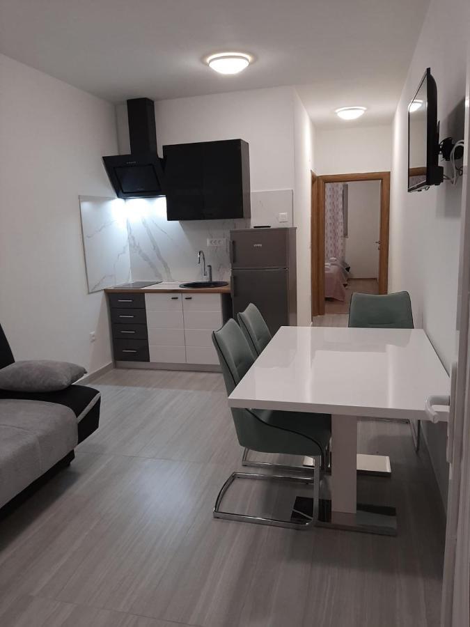 Apartmani Benjamin Bibinje Buitenkant foto