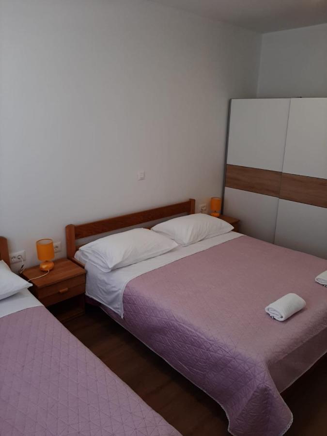 Apartmani Benjamin Bibinje Buitenkant foto