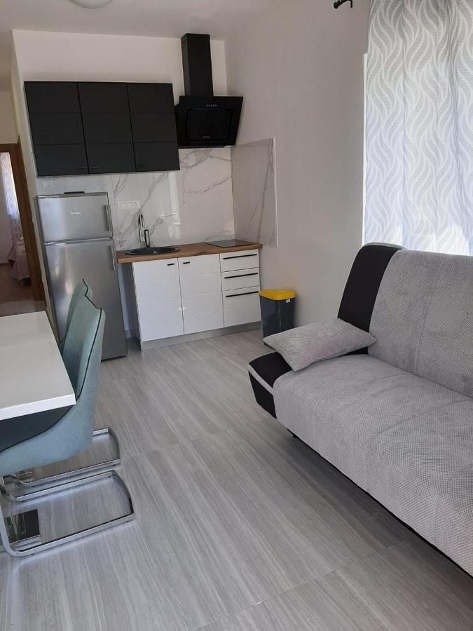 Apartmani Benjamin Bibinje Buitenkant foto