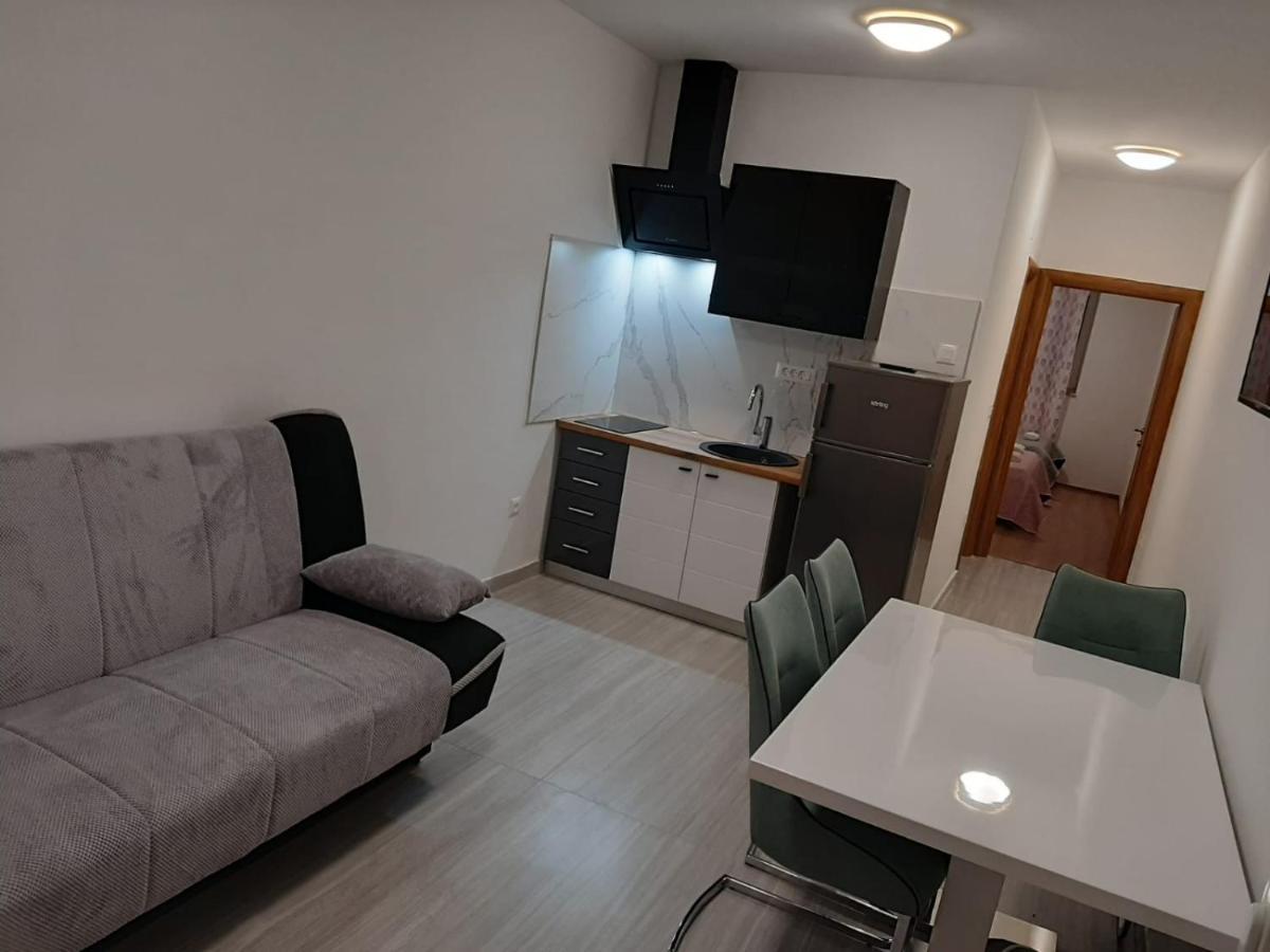 Apartmani Benjamin Bibinje Buitenkant foto