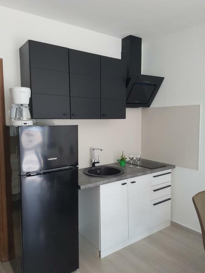 Apartmani Benjamin Bibinje Buitenkant foto