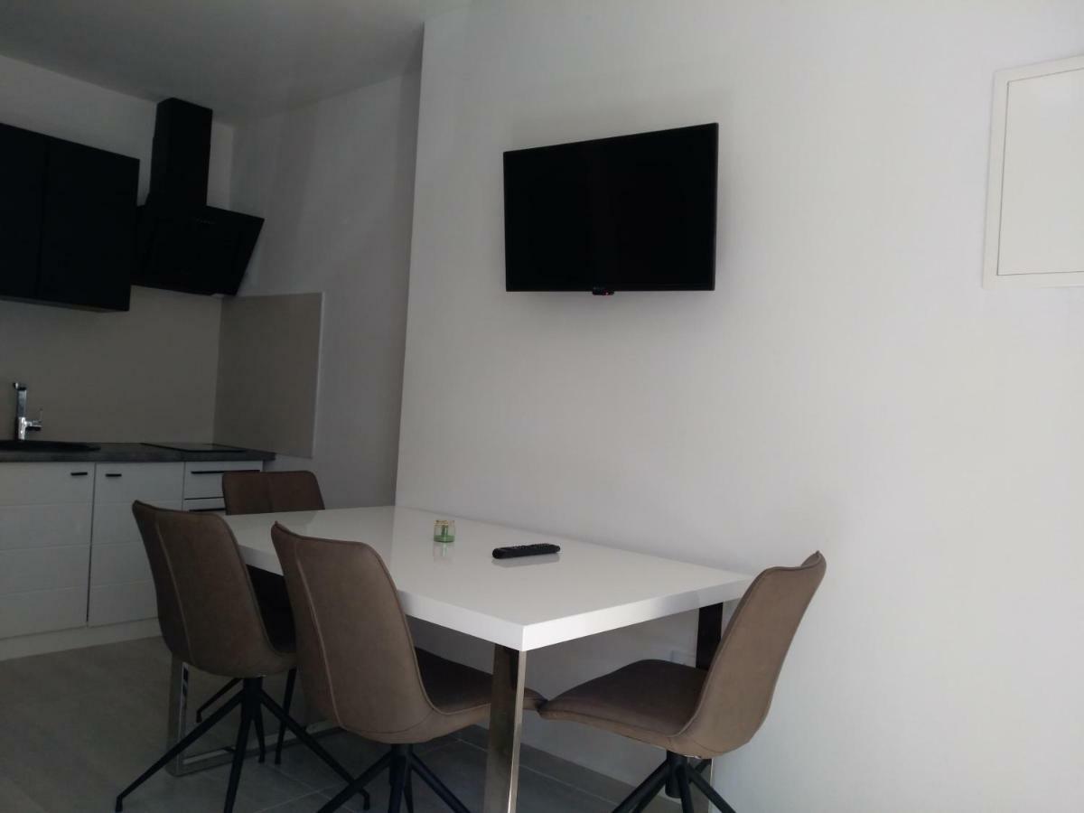 Apartmani Benjamin Bibinje Buitenkant foto